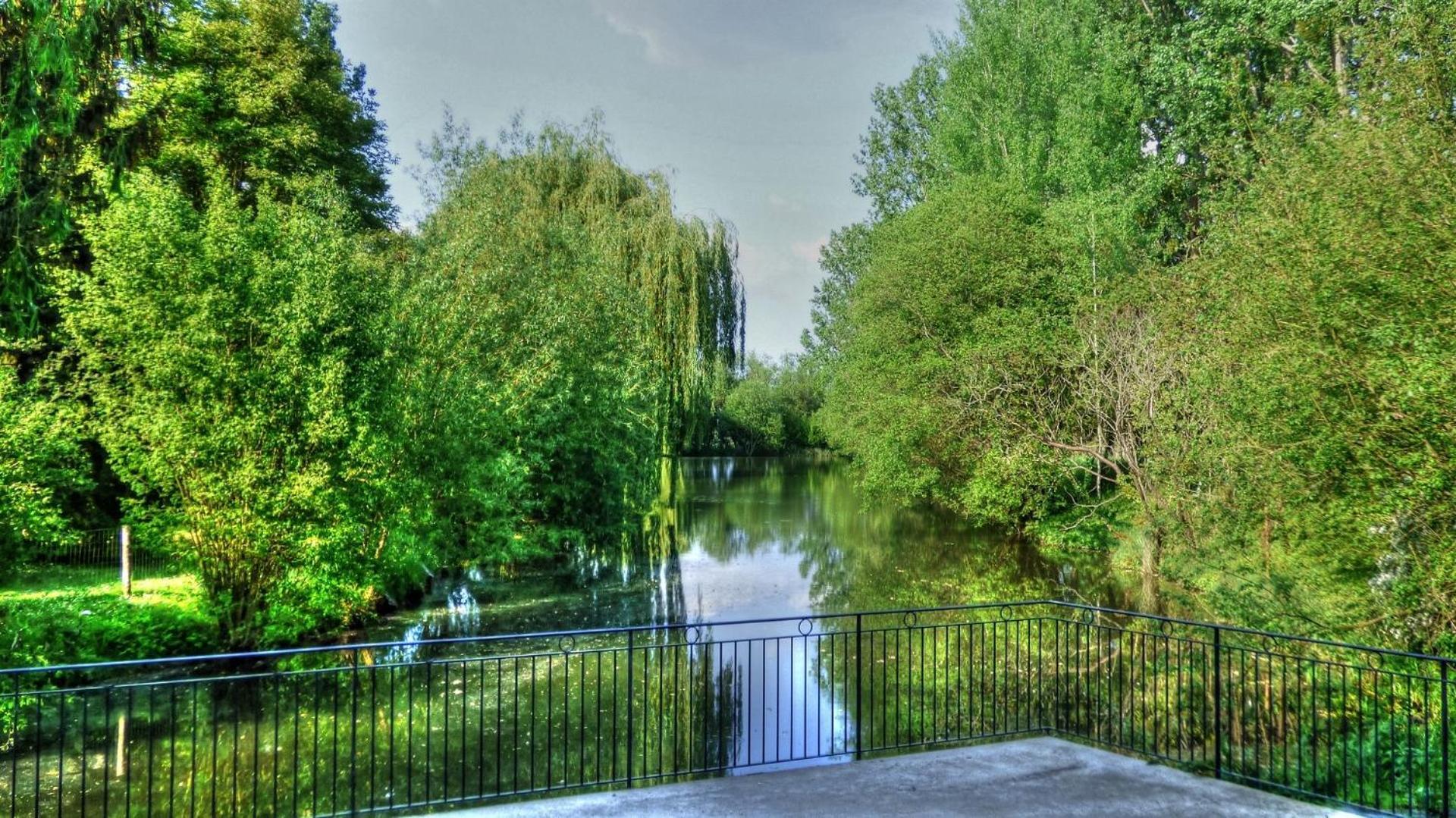 Fougere Le Moulin De Follet住宿加早餐旅馆 外观 照片